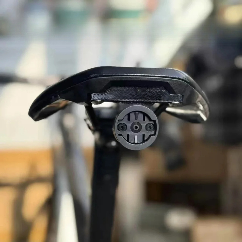 طقم واحد لدراجة سبيشلايزد: قاع - مراجعة Bike Tail Light وسعره